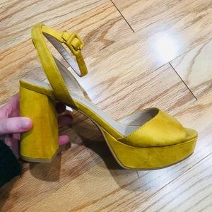 Golden Yellow platform heels - pandemic shoes, only worn twice!